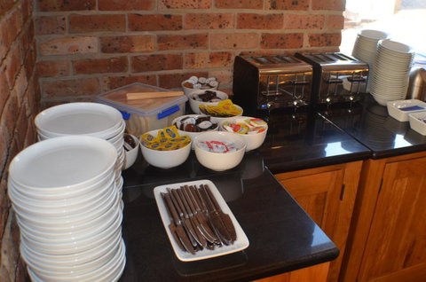 Deer Park Motor Inn Armidale - Accommodation Main Beach 15