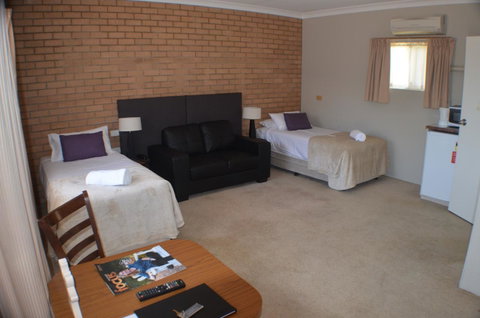 Deer Park Motor Inn Armidale - Accommodation Main Beach 11