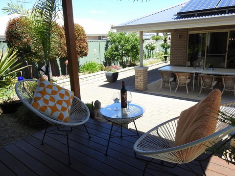 Sanctuary In The Valley - Accommodation Main Beach 19