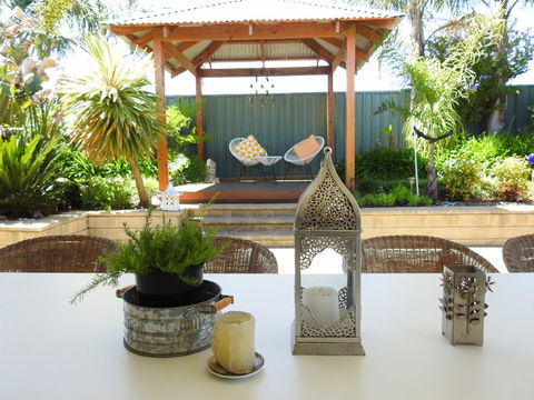 Sanctuary In The Valley - Accommodation Main Beach 25
