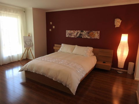 Sanctuary In The Valley - Accommodation Main Beach 6