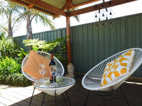 Sanctuary In The Valley - Accommodation Main Beach 8