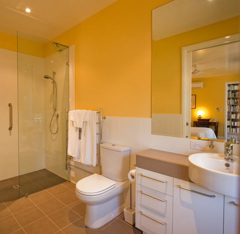 Thorn Park By The Vines - Accommodation Main Beach 9
