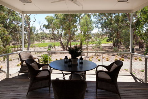 Thorn Park By The Vines - Accommodation Main Beach 2