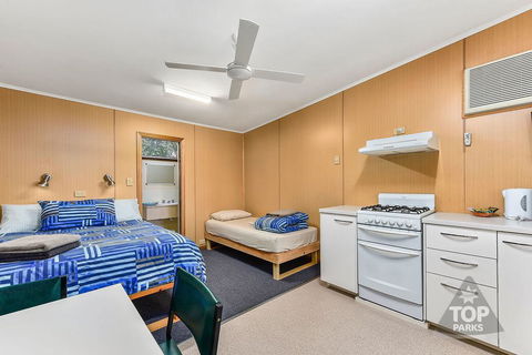 Millicent Hillview Caravan Park - Accommodation Main Beach 11
