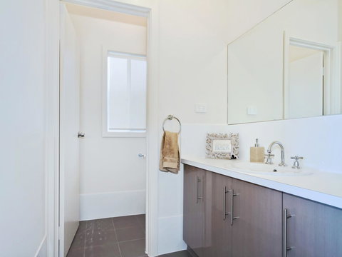 Seas The Day - Accommodation Main Beach 10