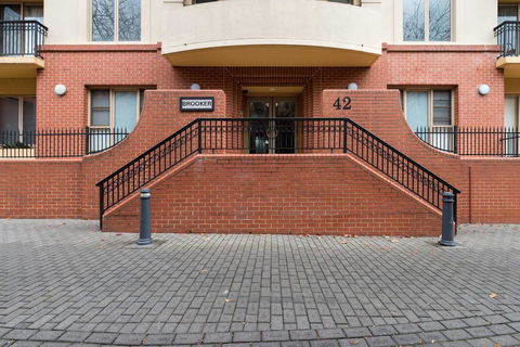 One Bedroom In Adelaideâ€™s East End FREE WIFI*Netflix*Parking - Accommodation Main Beach 13