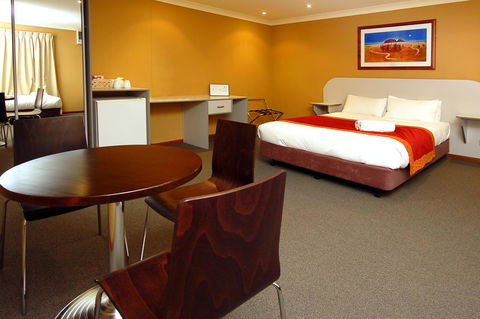 Victoria Hotel Strathalbyn - Accommodation Main Beach 3