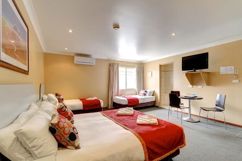 Victoria Hotel Strathalbyn - Accommodation Main Beach 16