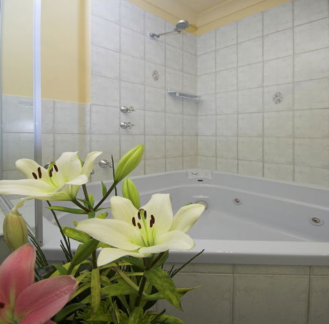 Victoria Hotel Strathalbyn - Accommodation Main Beach 7