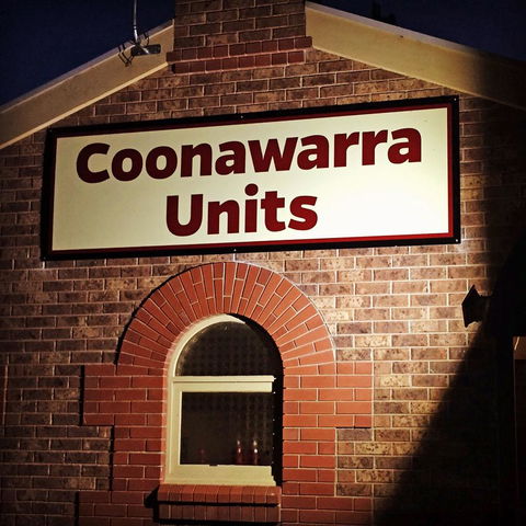 Coonawarra Place Motor Inn - Accommodation Main Beach 22