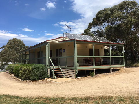 Shiraz Cottage - Accommodation Main Beach 0