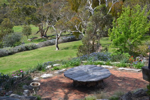 Shiraz Cottage - Accommodation Main Beach 10