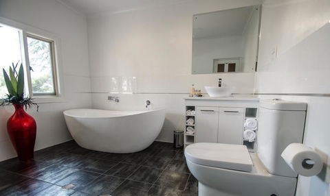 Pirathon Country Estate - Accommodation Main Beach 12