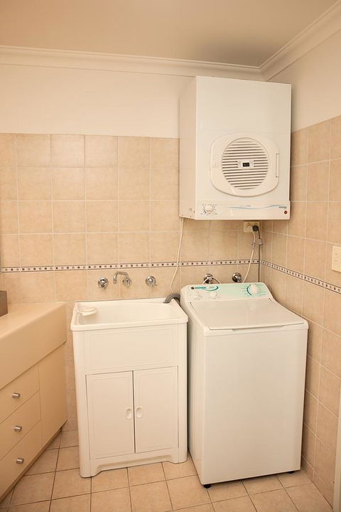 Mawson Lakes Hotel - Accommodation Main Beach 42