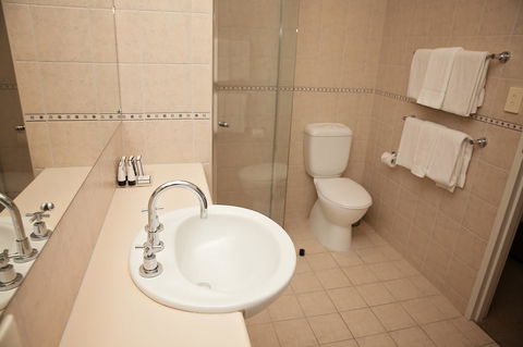 Mawson Lakes Hotel - Accommodation Main Beach 41