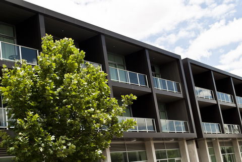 Mawson Lakes Hotel - Accommodation Main Beach 1