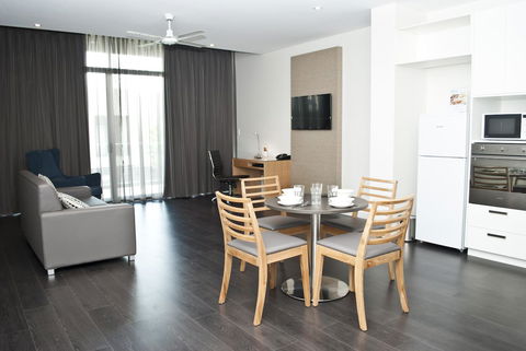 Mawson Lakes Hotel - Accommodation Main Beach 10