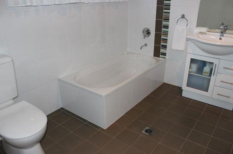 Beltana Villas - Accommodation Main Beach 12