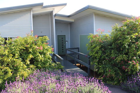 Beltana Villas - Accommodation Main Beach 13