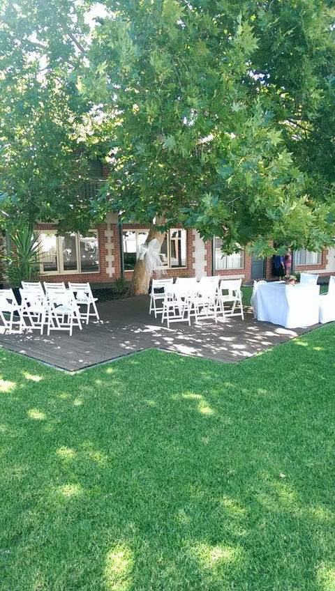 St Francis Winery - Accommodation Main Beach 16
