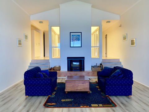 Emu Bay Lodge - Accommodation Main Beach 4