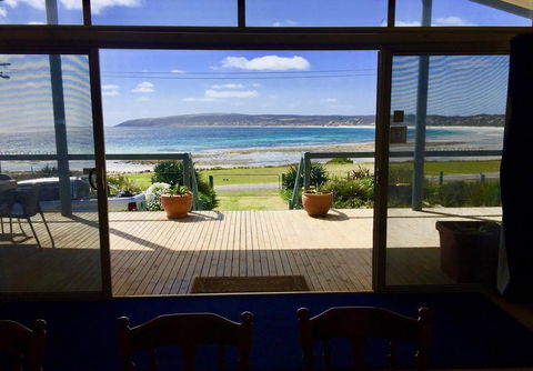 Emu Bay Lodge - Accommodation Main Beach 1