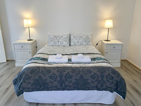 Emu Bay Lodge - Accommodation Main Beach 9