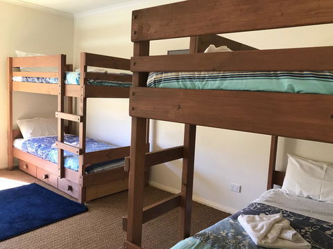 Emu Bay Lodge - Accommodation Main Beach 17