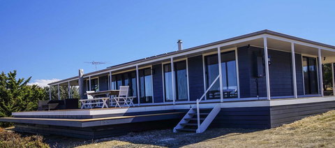 The Cape - Accommodation Main Beach 2