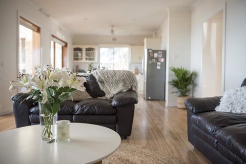 Port Lincoln Seaside Home - Accommodation Main Beach 4