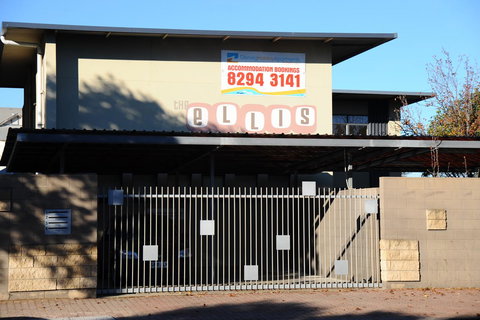 Glenelg Holiday Apartments-Ellis - Accommodation Main Beach 1