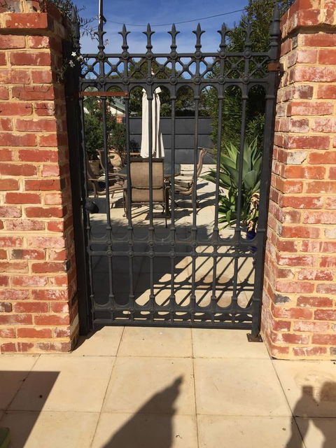 The Winemakers - Accommodation Main Beach 20