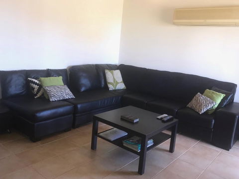 Island Break - Accommodation Main Beach 5
