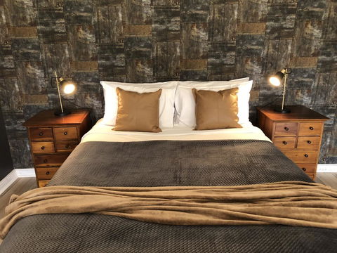 Amande Bed And Breakfast - Accommodation Main Beach 15