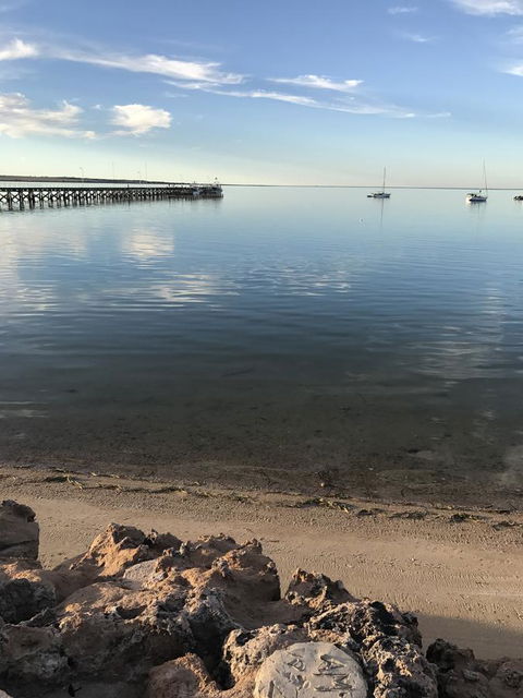 Beachside & Jetty View Apartment 6 - Captain\'s Apt - Accommodation Main Beach 28