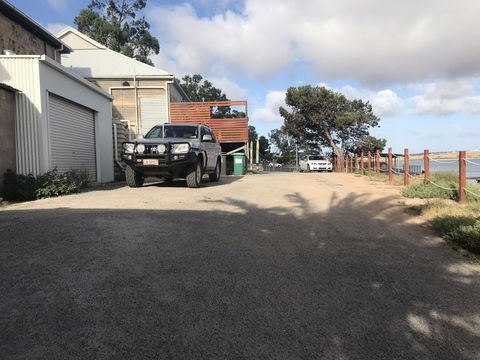 Beachside & Jetty View Apartment 6 - Captain\'s Apt - Accommodation Main Beach 8