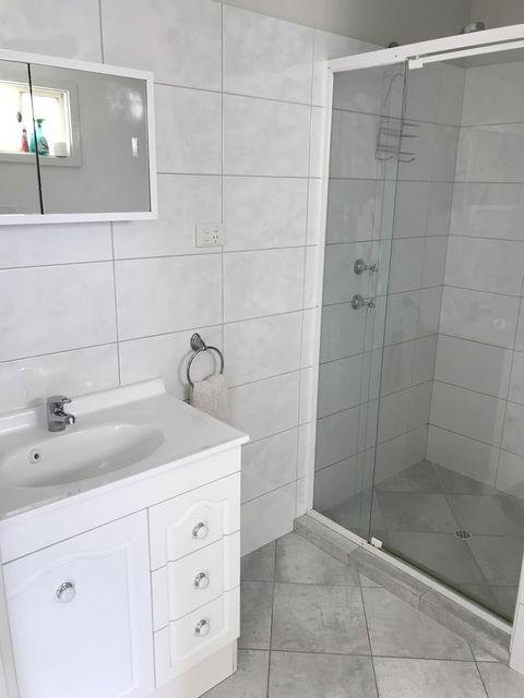 Beachside & Jetty View Apartment 6 - Captain\'s Apt - Accommodation Main Beach 21