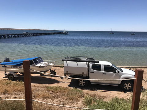 Beachside & Jetty View Apartment 6 - Captain\'s Apt - Accommodation Main Beach 9