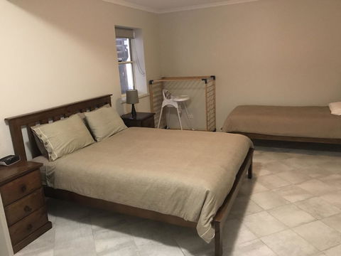 Beachside & Jetty View Apartment 6 - Captain\'s Apt - Accommodation Main Beach 41