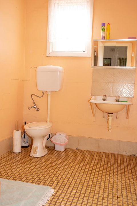 Kimba Units - Accommodation Main Beach 22