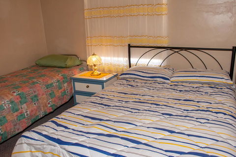 Kimba Units - Accommodation Main Beach 13