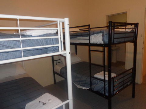 Adelaide Backpackers And Travellers Inn - Accommodation Main Beach 8