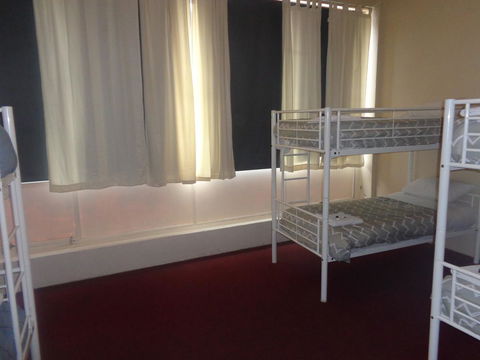 Adelaide Backpackers And Travellers Inn - Accommodation Main Beach 3