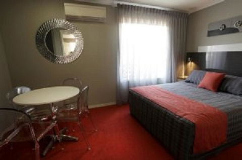 Cattlemans Country Motor Inn & Serviced Apartments - Accommodation Main Beach 21