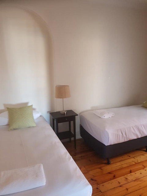 Hammond Apartments - Accommodation Main Beach 2