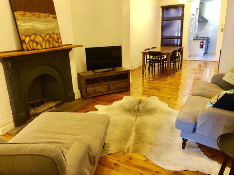 Hammond Apartments - Accommodation Main Beach 5