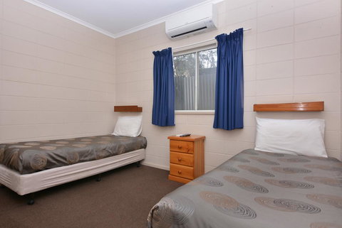 Motel Poinsettia - Accommodation Main Beach 16