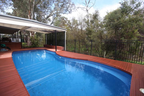 One Tree Bed And Breakfast - Accommodation Main Beach 15