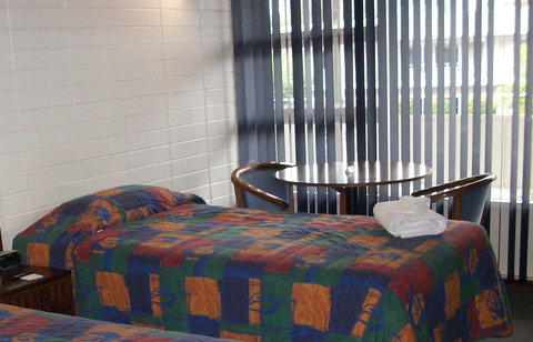 HotelMOTEL Adelaide - Accommodation Main Beach 8